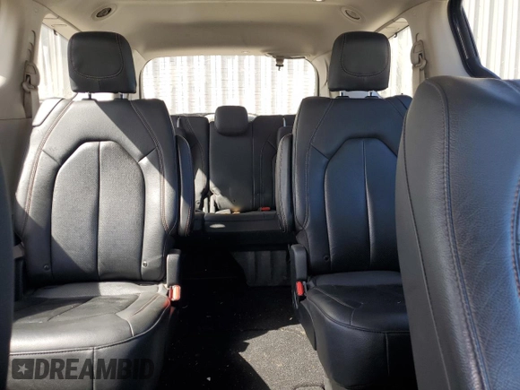 2020 Chrysler Pacifica Touring L with VIN 2C4RC1BG2LR110816, listed as a Copart auction lot 58183415 with 47,184 mi miles and Salvage title. Bid and sale history available at DreamBid. Image 10.