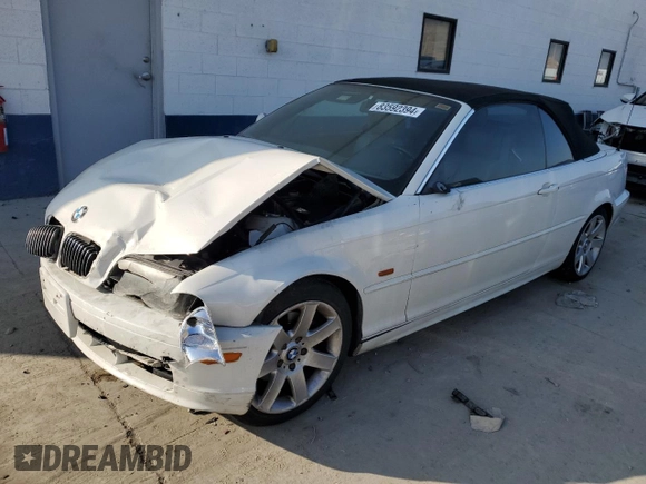 2001 BMW 3 Series 325Ci with VIN WBABS33471JY58139, listed as a Copart auction lot 83592394 with 0 mi miles and Salvage Title. Bid and sale history available at carsss.com. Image 1.