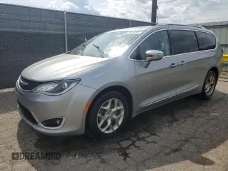 2018 Chrysler Pacifica Limited z VIN 2C4RC1GG4JR320503, wystawiony jako Copart lot #59169205 z przebiegiem 157 447 mil mil oraz Tytuł czysty. Historia ofert i sprzedaży dostępna na DreamBid. Obrazek 1.