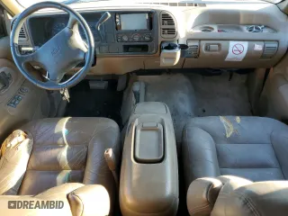 1995 Chevrolet Tahoe with VIN 1GNEK13K0SJ445250, listed as a Copart auction lot 82987024 with 125,517 mi miles and Salvage Title. Bid and sale history available at carsss.com. Image 8.
