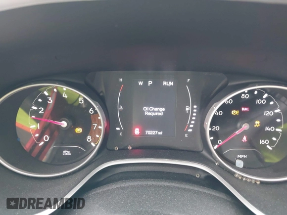 2020 Jeep Compass Latitude z VIN 3C4NJCBB3LT211543, wystawiony jako IAAI lot #42130702 z przebiegiem 70 227 mil mil oraz . Historia ofert i sprzedaży dostępna na DreamBid. Obrazek 7.