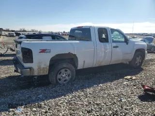 2007 Chevrolet Silverado 1500 1LT with VIN 2GCEK19J371608191, listed as a Copart auction lot 45173345 with 163,017 mi miles and Salvage Title. Bid and sale history available at DreamBid. Image 3.