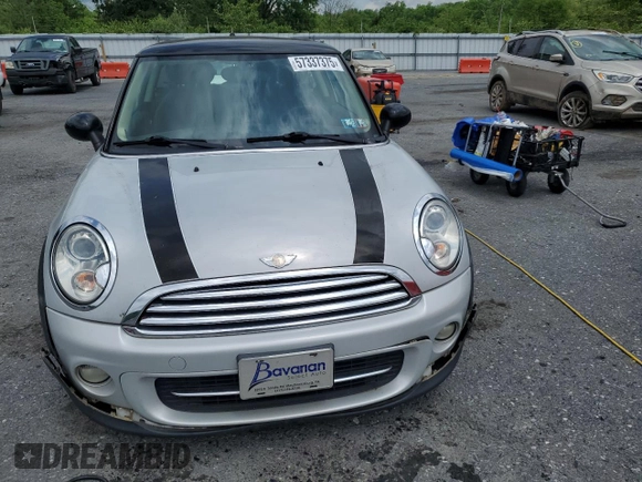 2011 MINI Hardtop with VIN WMWSU3C51BT183770, listed as a Copart auction lot 57337375 with 109,216 mi miles and Clean Title. Bid and sale history available at DreamBid. Image 5.