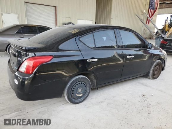 2016 Nissan Versa SV z VIN 3N1CN7AP4GL858901, wystawiony jako Copart lot #60162735 z przebiegiem 149 829 mil mil oraz Czysty tytuł • Clean title. Historia ofert i sprzedaży dostępna na DreamBid. Obrazek 3.