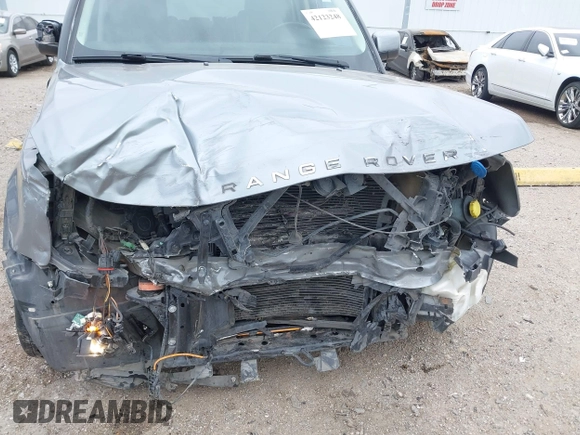2013 Land Rover Range Rover Sport HSE Lux z VIN SALSK2D4XDA806027, wystawiony jako IAAI lot #42123248 z przebiegiem 141 504 mil mil oraz . Historia ofert i sprzedaży dostępna na DreamBid. Obrazek 6.