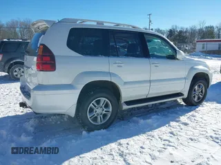 2006 Lexus GX with VIN JTJBT20XX60123979, listed as a IAAI auction lot 41863064 with 263,799 mi miles. Bid and sale history available at carsss.com. Image 4.