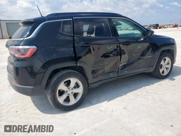 2018 Jeep Compass Latitude with VIN 3C4NJDBB1JT261988, listed as a Copart auction lot 60912235 with 67,929 mi miles and Salvage title. Bid and sale history available at DreamBid. Image 3.