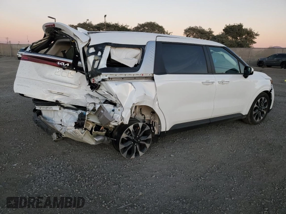 2024 Kia Carnival EX with VIN KNDNC5H32R6434262, listed as a Copart auction lot 84494394 with 4,373 mi miles and Salvage Title. Bid and sale history available at carsss.com. Image 3.