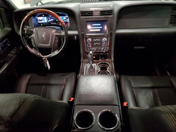 2017 Lincoln Navigator Reserve z VIN 5LMJJ3LT3HEL02544, wystawiony jako Copart lot #59875255 z przebiegiem 123 720 mil mil oraz Szkoda całkowita • Salvage title. Historia ofert i sprzedaży dostępna na DreamBid. Obrazek 8.