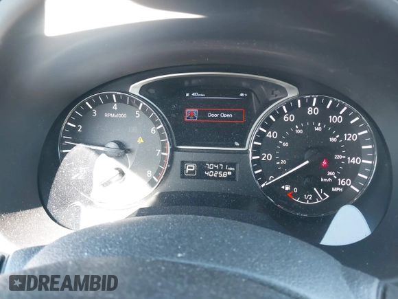 2014 Nissan Altima 2.5 with VIN 1N4AL3AP0EC291992, listed as a IAAI auction lot 41869836 with 70,471 mi miles. Bid and sale history available at carsss.com. Image 7.