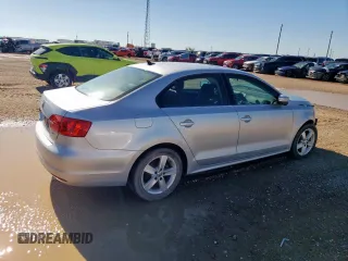 2013 Volkswagen Jetta TDI w/Premium с VIN 3VWLL7AJ3DM431369, выставлен на аукционе Copart как лот 59172495 с пробегом 117 976 миль миль и Списание • Salvage title. История ставок и продаж доступна на DreamBid. Изображение 3.