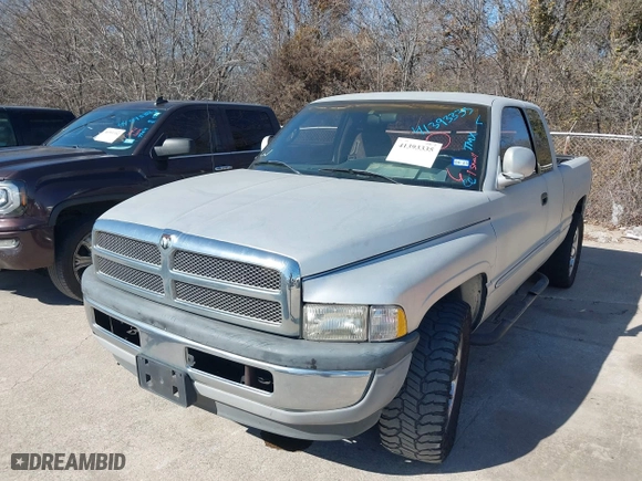 2001 Dodge Ram 1500 with VIN 1B7HC13Y61J282268, listed as a IAAI auction lot 41393335 with 154,846 mi miles. Bid and sale history available at carsss.com. Image 6.