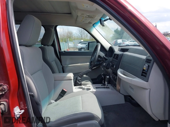 2008 Jeep Liberty Sport with VIN 1J8GN28K68W111462, listed as a IAAI auction lot 42012567 with 129,077 mi miles. Bid and sale history available at carsss.com. Image 5.