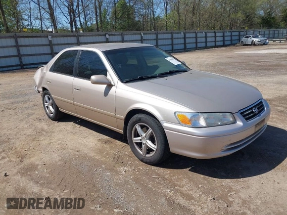 2001 Toyota Camry CE with VIN 4T1BG22K71U763959, listed as a IAAI auction lot 41996019 with 108,909 mi miles. Bid and sale history available at carsss.com. Image 1.