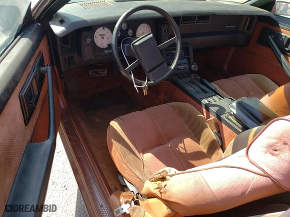 1985 Chevrolet Camaro Z28 Sport with VIN 1G1FP87H4FL450945, listed as a Copart auction lot 75465654 with 90,716 mi miles and Clean Title. Bid and sale history available at carsss.com. Image 8.
