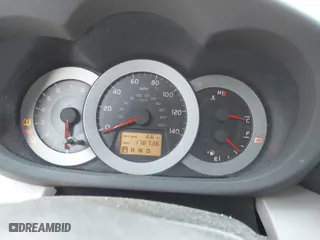 2007 Toyota RAV4 with VIN JTMZD33V675061077, listed as a IAAI auction lot 41907842 with 176,736 mi miles. Bid and sale history available at carsss.com. Image 7.