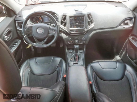 2019 Jeep Cherokee Trailhawk z VIN 1C4PJMBX8KD315136, wystawiony jako Copart lot #60614805 z przebiegiem 102 936 mil mil oraz Czysty tytuł • Clean title. Historia ofert i sprzedaży dostępna na DreamBid. Obrazek 8.