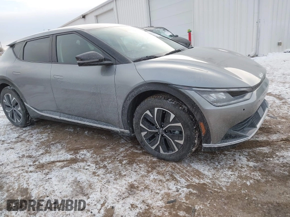 2022 Kia EV6 Wind with VIN KNDC3DLC0N5076216, listed as a IAAI auction lot 41420920 with 21,895 mi miles. Bid and sale history available at carsss.com. Image 1.