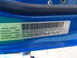 2018 Jeep Compass Sport с VIN 3C4NJCAB0JT338622, выставлен на аукционе IAAI как лот 42287302 с пробегом 99 554 миль миль и . История ставок и продаж доступна на DreamBid. Изображение 9.