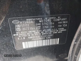 2012 Hyundai Elantra Limited with VIN KMHDH4AE5CU213997, listed as a IAAI auction lot 41881245 with 167,998 mi miles. Bid and sale history available at carsss.com. Image 9.