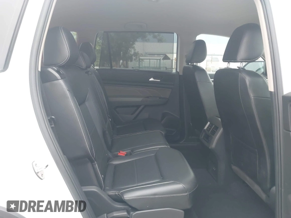 2022 Volkswagen Atlas SE with VIN 1V2WR2CA2NC517904, listed as a IAAI auction lot 42110920 with 34,799 mi miles and . Bid and sale history available at DreamBid. Image 8.