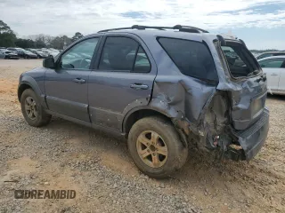2005 Kia Sorento LX with VIN KNDJD733055403932, listed as a Copart auction lot 47476185 with 212,573 mi miles and Salvage Title. Bid and sale history available at carsss.com. Image 2.