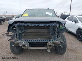 2019 GMC Sierra 1500 SLT with VIN 3GTU9DED9KG187067, listed as a IAAI auction lot 41271995 with 134,786 mi miles. Bid and sale history available at carsss.com. Image 13.