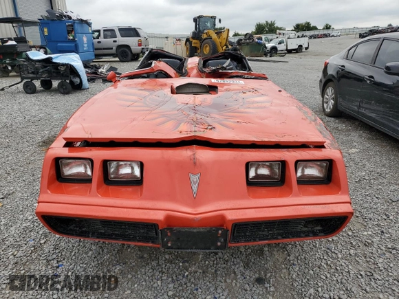 1979 Pontiac Firebird z VIN 2W87Z9N112021, wystawiony jako Copart lot #67852034 z przebiegiem Nie podano mil oraz Nie do naprawy • Non repairable. Historia ofert i sprzedaży dostępna na DreamBid. Obrazek 5.