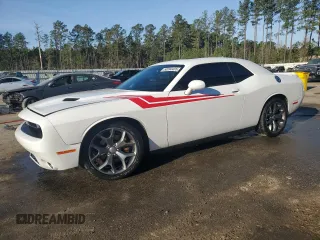 2015 Dodge Challenger SXT Plus z VIN 2C3CDZBG2FH761508, wystawiony jako Copart lot #50594455 z przebiegiem 94 182 mil mil oraz Szkoda całkowita • Salvage title. Historia ofert i sprzedaży dostępna na DreamBid. Obrazek 1.
