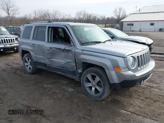 2017 Jeep Patriot High Altitude with VIN 1C4NJRFB6HD205939, listed as a IAAI auction lot 41554570 with 104,071 mi miles. Bid and sale history available at carsss.com. Image 1.
