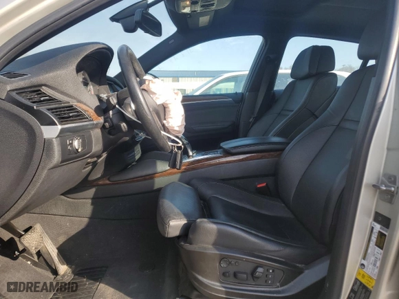 2011 BMW X6 35i with VIN 5UXFG2C57BLX09002, listed as a Copart auction lot 50083805 with 90,168 mi miles and Salvage Title. Bid and sale history available at carsss.com. Image 7.