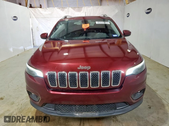 2019 Jeep Cherokee Latitude z VIN 1C4PJLCB6KD165203, wystawiony jako Copart lot #58009195 z przebiegiem 170 021 mil mil oraz Czysty tytuł • Clean title. Historia ofert i sprzedaży dostępna na DreamBid. Obrazek 5.