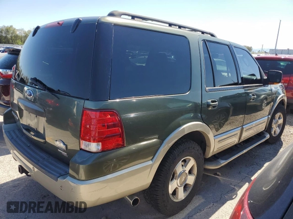 2006 Ford Expedition Eddie Bauer z VIN 1FMFU18556LA10367, wystawiony jako Copart lot #56062725 z przebiegiem 240 517 mil mil oraz Szkoda całkowita • Salvage title. Historia ofert i sprzedaży dostępna na DreamBid. Obrazek 3.