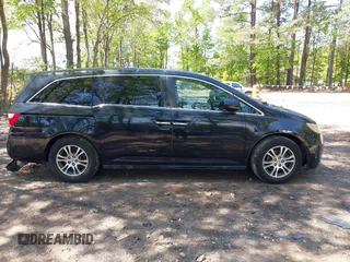 2013 Honda Odyssey EX-L with VIN 5FNRL5H69DB025040, listed as a IAAI auction lot 42078699 with 181,470 mi miles and . Bid and sale history available at carsss.com. Image 13.
