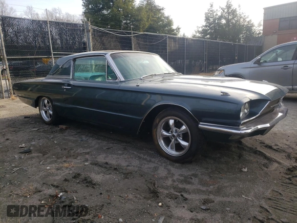 1966 Ford Thunderbird with VIN 6Y87Z137821, listed as a Copart auction lot 83192604 with 97,481 mi miles and Clean Title. Bid and sale history available at DreamBid. Image 4.