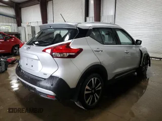 2020 Nissan Kicks SR with VIN 3N1CP5DV8LL524230, listed as a Copart auction lot 49469805 with 42,000 mi miles and Salvage Title. Bid and sale history available at carsss.com. Image 3.