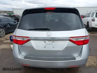 2011 Honda Odyssey LX with VIN 5FNRL5H27BB023071, listed as a IAAI auction lot 41716556 with 162,955 mi miles. Bid and sale history available at carsss.com. Image 17.