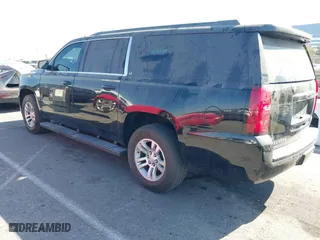 2018 Chevrolet Suburban LT with VIN 1GNSCHKCXJR262926, listed as a IAAI auction lot 41675862 with 181,117 mi miles. Bid and sale history available at carsss.com. Image 3.