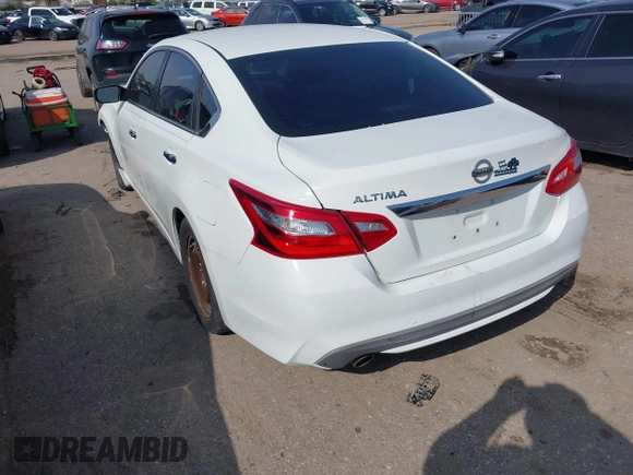 2017 Nissan Altima SV with VIN 1N4AL3AP8HC256167, listed as a IAAI auction lot 41576901 with 83,032 mi miles and . Bid and sale history available at DreamBid. Image 3.