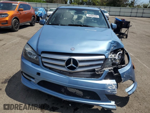 2011 Mercedes-Benz C 300 Sport z VIN WDDGF8BB1BR145367, wystawiony jako Copart lot #54408205 z przebiegiem 111 867 mil mil oraz Szkody całkowita. Historia ofert i sprzedaży dostępna na DreamBid. Obrazek 5.