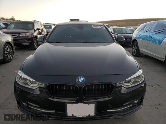 2018 BMW 3 Series 330i with VIN WBA8B9G53JNU98599, listed as a Copart auction lot 80639104 with 49,686 mi miles and Salvage Title. Bid and sale history available at carsss.com. Image 5.