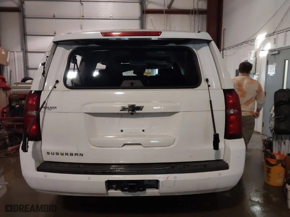 2017 Chevrolet Suburban LT with VIN 1GNSKHKCXHR328405, listed as a IAAI auction lot 41353035 with NaN miles. Bid and sale history available at carsss.com. Image 16.