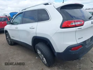 2016 Jeep Cherokee Latitude with VIN 1C4PJMCB0GW236445, listed as a IAAI auction lot 41940114 with 159,168 mi miles and . Bid and sale history available at DreamBid. Image 14.