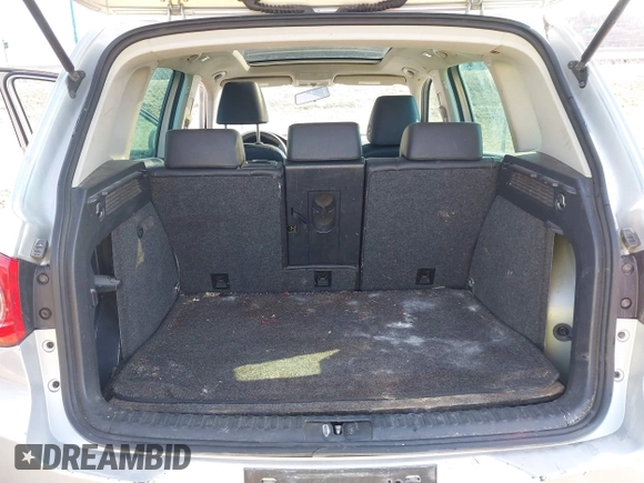 2011 Volkswagen Tiguan SE with VIN WVGBV7AX2BW562055, listed as a IAAI auction lot 41642084 with 175,407 mi miles and . Bid and sale history available at DreamBid. Image 17.