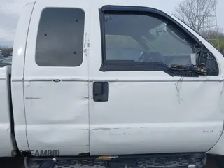 2008 Ford Super Duty F-250 SRW XL with VIN 1FTSX21518EC75966, listed as a IAAI auction lot 41958086 with 187,120 mi miles. Bid and sale history available at carsss.com. Image 14.