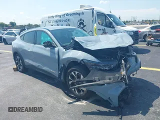 2024 Ford Mustang Mach-E Select с VIN 3FMTK1R4XRMA14724, выставлен на аукционе IAAI как лот 42345691 с пробегом 16 527 миль миль и . История ставок и продаж доступна на DreamBid. Изображение 1.