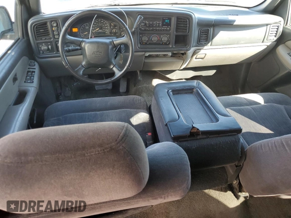 2002 Chevrolet Suburban LS with VIN 3GNFK16Z32G219170, listed as a Copart auction lot 73681914 with 200,759 mi miles and Salvage Title. Bid and sale history available at carsss.com. Image 8.