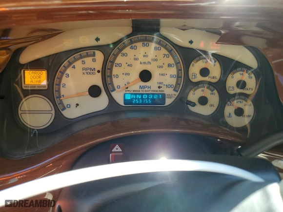 2002 Chevrolet Tahoe LT with VIN 1GNEC13Z92R313048, listed as a Copart auction lot 43463735 with 253,155 mi miles and Salvage Title. Bid and sale history available at carsss.com. Image 9.