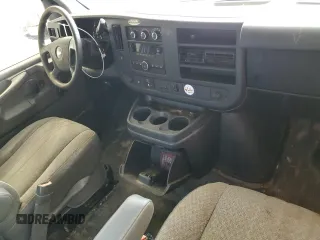 2011 Chevrolet Express Cargo z VIN 1GCZGTCG9B1186826, wystawiony jako Copart lot #82085794 z przebiegiem 202 697 mil mil oraz Nie do naprawy • Non repairable. Historia ofert i sprzedaży dostępna na DreamBid. Obrazek 8.
