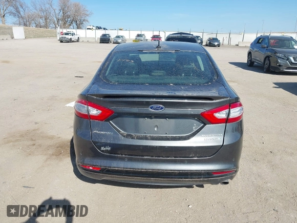 2016 Ford Fusion Titanium Hybrid с VIN 3FA6P0RU8GR266488, выставлен на аукционе IAAI как лот 41903919 с пробегом 74 927 миль миль и . История ставок и продаж доступна на DreamBid. Изображение 17.